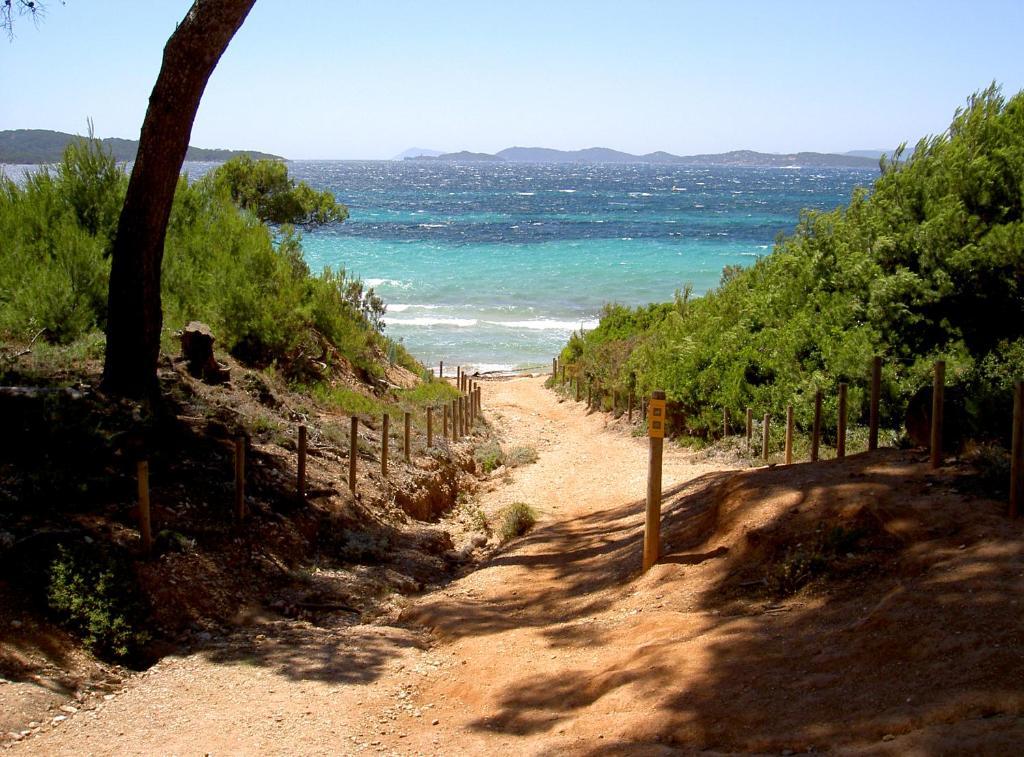 Résidence Odalys Les Océanides La Londe-les-Maures Exterior foto
